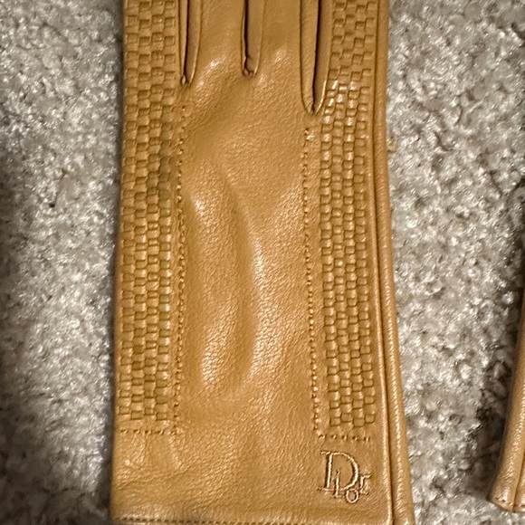 Dior Tan Leather Gloves - Picture 7 of 7